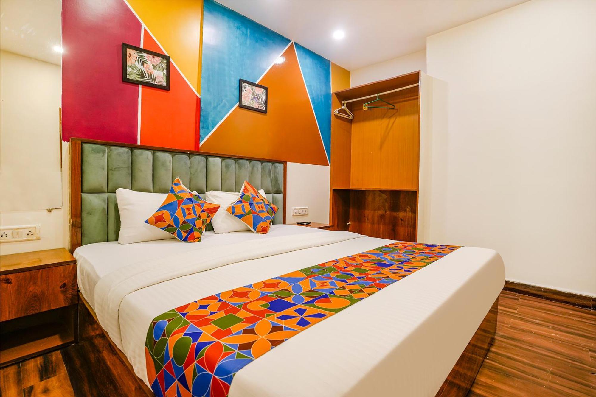 Fabhotel Twigo Inn Mumbai Bagian luar foto