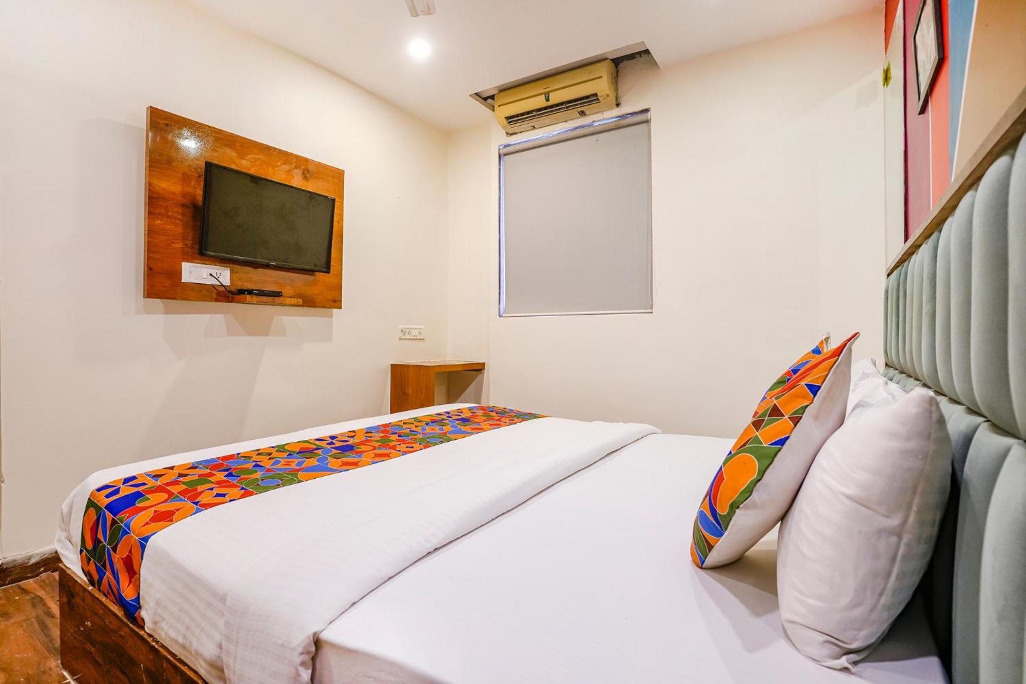 Fabhotel Twigo Inn Mumbai Bagian luar foto