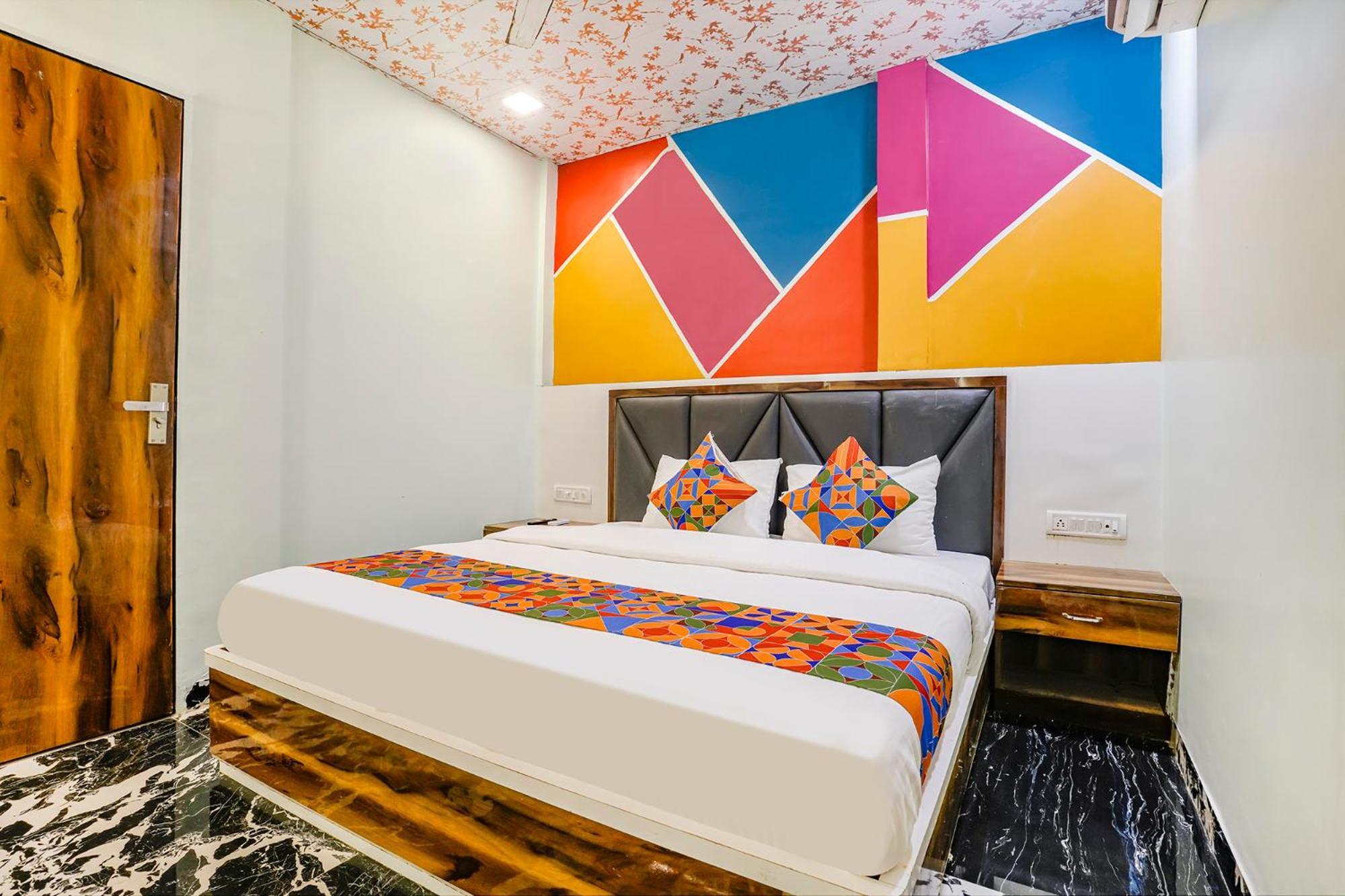 Fabhotel Twigo Inn Mumbai Bagian luar foto