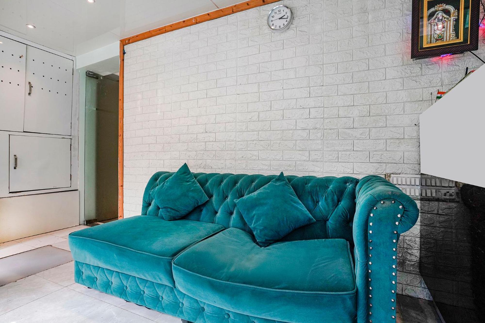Fabhotel Twigo Inn Mumbai Bagian luar foto